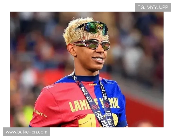 马尔基尼奥斯：从新星崛起到足球世界的防线领袖之路